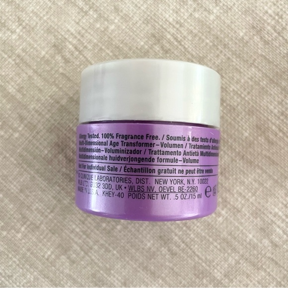 NWT Clinique Smart Clinical MD Muti-Demential Age Transformer - Picture 2 of 2